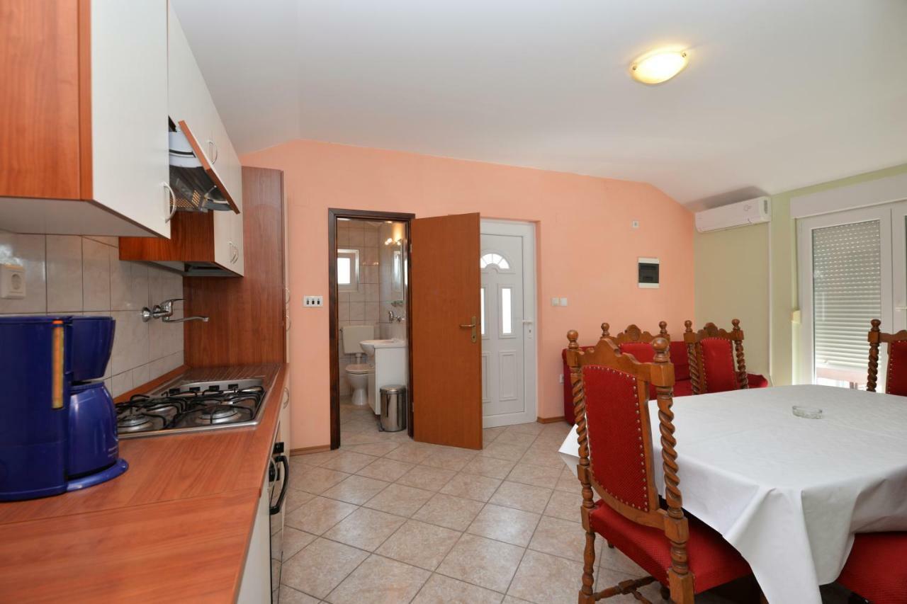 Apartmani Sime Betina  Extérieur photo